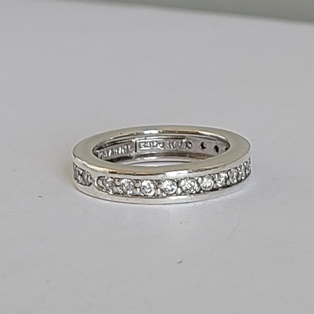 Vintage Sterling Silver Crystal Engagement Wedding Classic Luxury Eternity Ring